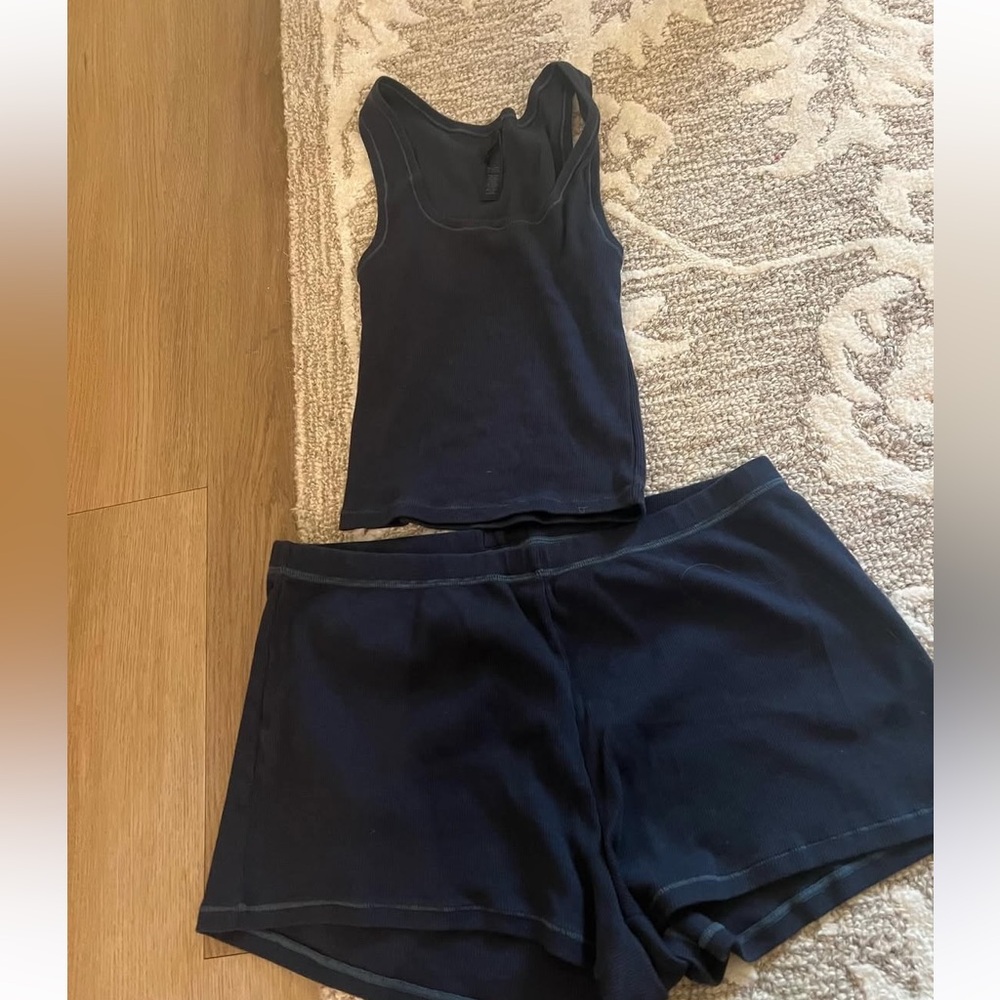 Skims lounge set